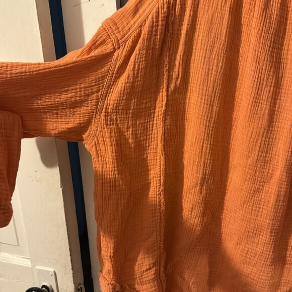 Free People Moving Mountains Oversized Shirt Long Sleeve Raw Hem Size S - Picture 7 of 7